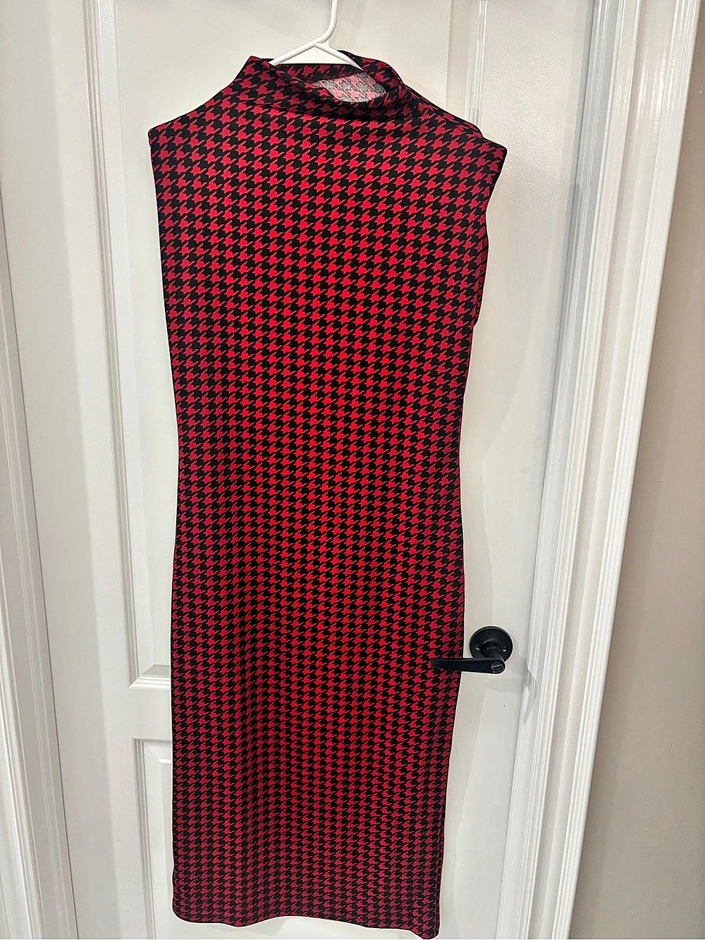 Houndstooth Midi Dress in Red & Black hardly wore